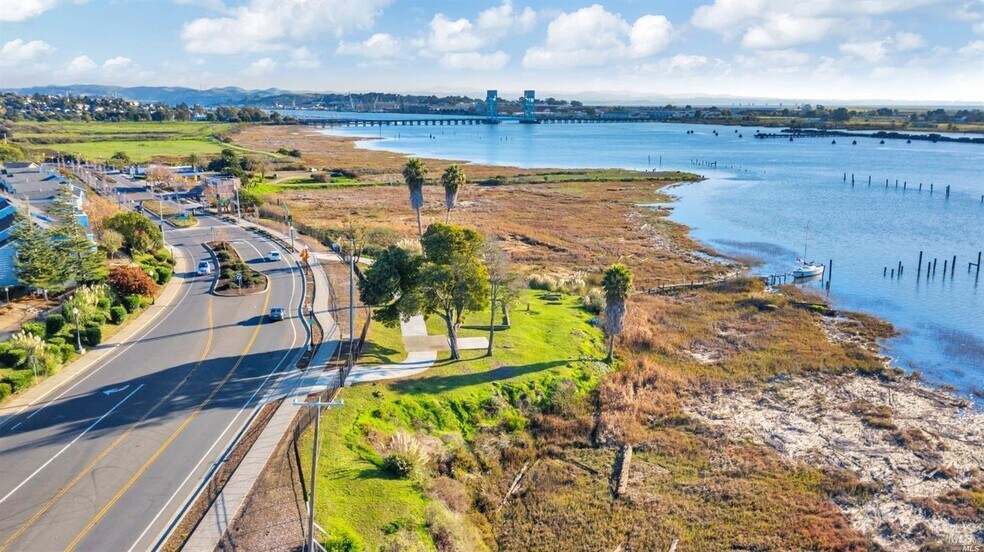 913-915 Wilson Ave, Vallejo, CA à vendre - Photo du bâtiment - Image 1 de 38