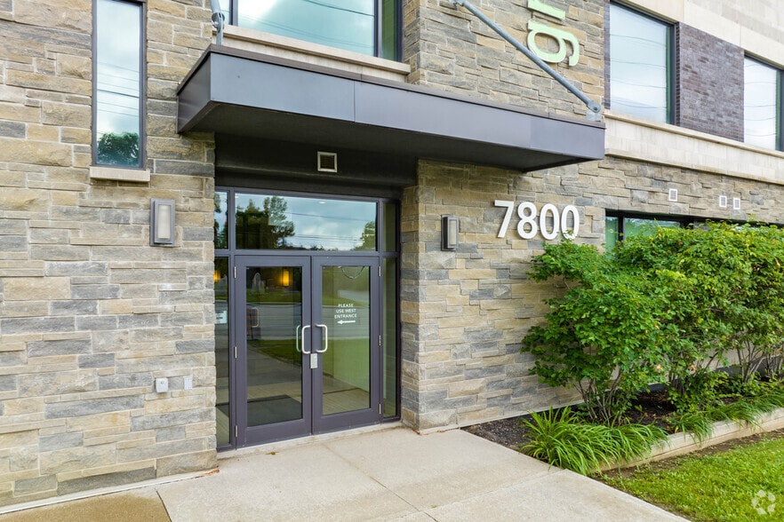 7800 Kennedy Rd, Markham, ON for sale - Building Photo - Image 3 of 5