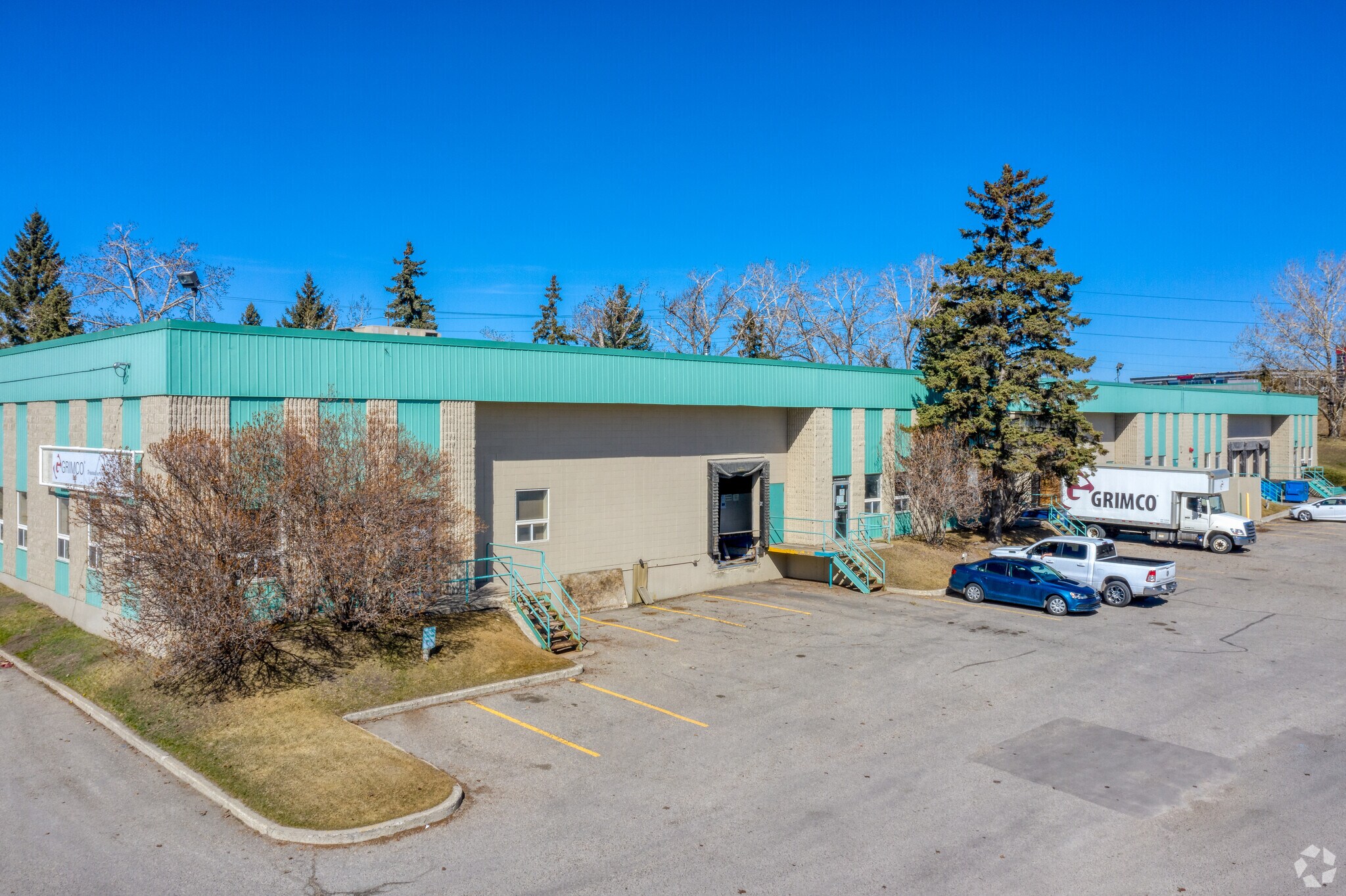 6810 6th St SE, Calgary, AB for sale Primary Photo- Image 1 of 1