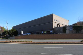 Plus de détails pour 18761 N Frederick Ave, Gaithersburg, MD - Local d'activités à louer