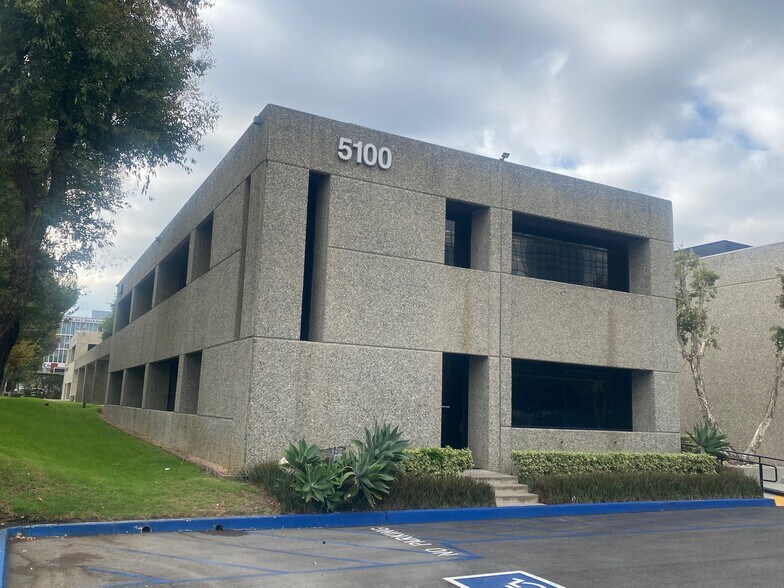 5100 Birch St, Newport Beach, CA for lease - Primary Photo - Image 1 of 4