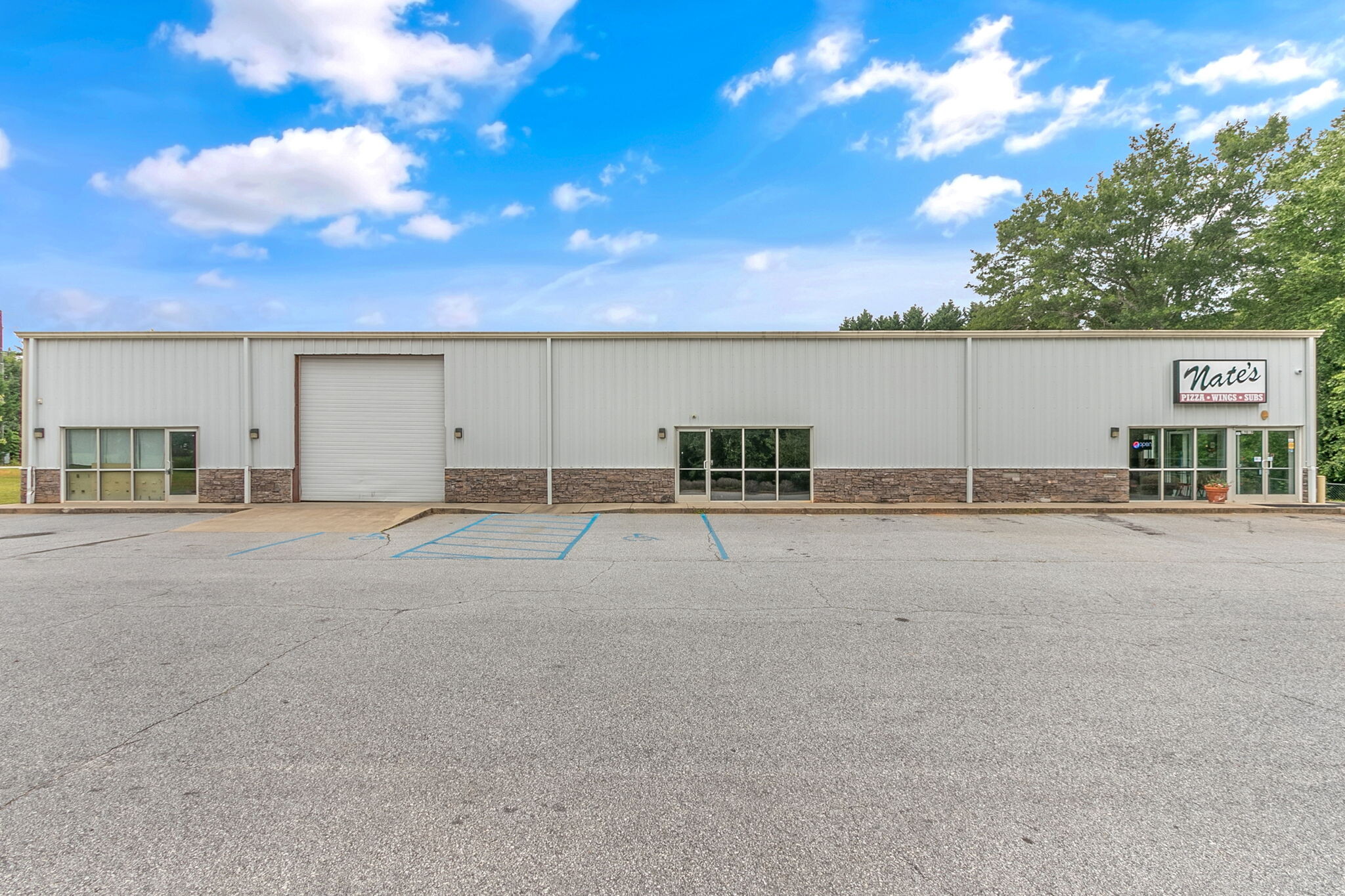 1901 Highway 414, Travelers Rest, SC for sale Primary Photo- Image 1 of 1