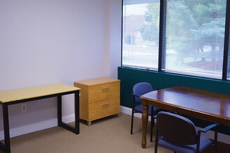 2 Summit Ct, Fishkill, NY à louer Photo intérieure- Image 2 de 5