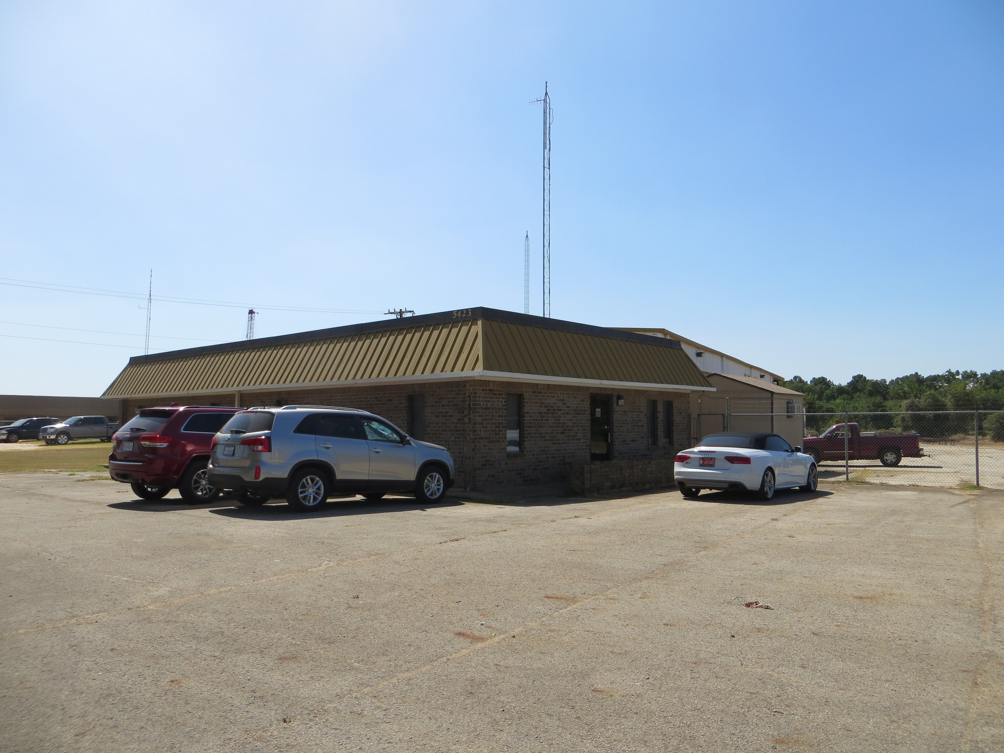 5423 W Oak St, Palestine, TX à vendre Photo principale- Image 1 de 1