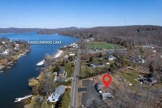 Plus de détails pour 439 Candlewood Lake Rd, Brookfield, CT - Commerce de détail à vendre