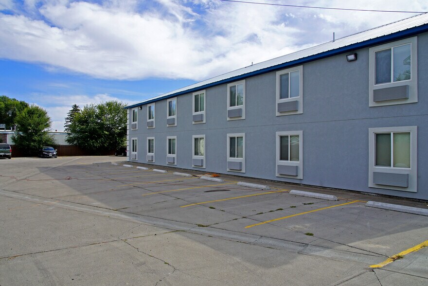 1519 Grande Ave, Monte Vista, CO à vendre - Photo du bâtiment - Image 3 de 23