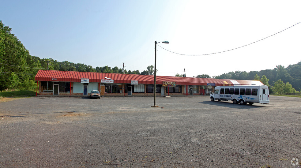 4409 N Tryon St, Charlotte, NC for lease - Building Photo - Image 3 of 3