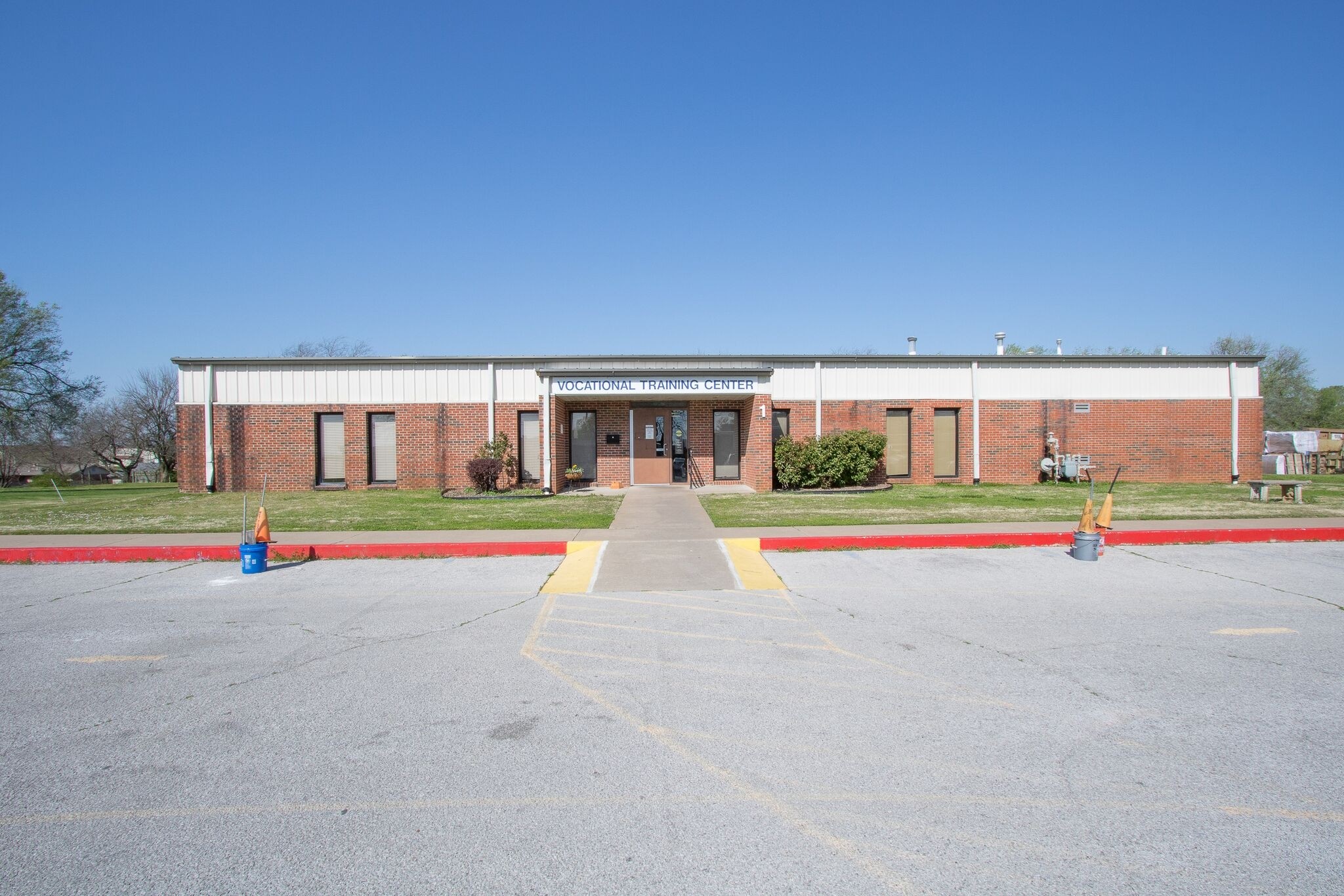 1217 E College St, Broken Arrow, OK for sale Primary Photo- Image 1 of 1