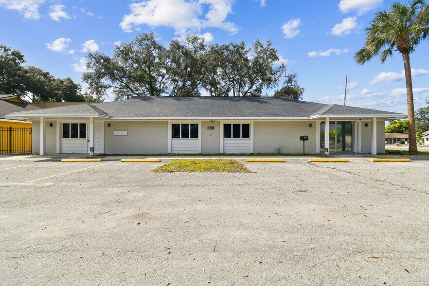 12425 N Florida Ave, Tampa, FL for lease - Primary Photo - Image 1 of 29