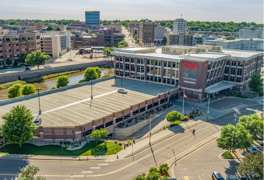 101 S Reid St, Sioux Falls, SD à louer - Photo du bâtiment - Image 2 de 14