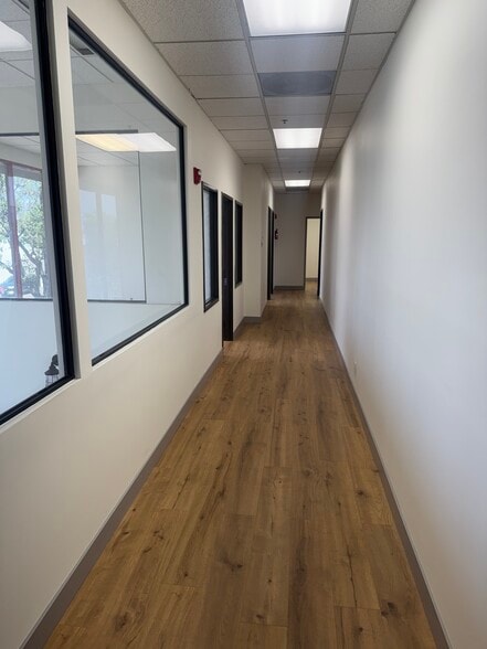 702-712 W Broadway, Glendale, CA 91204 Broadway, Glendale, CA for lease - Building Photo - Image 2 of 14