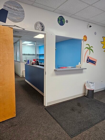 4655 N Elston Ave, Chicago, IL à louer - Photo intérieure - Image 3 de 7