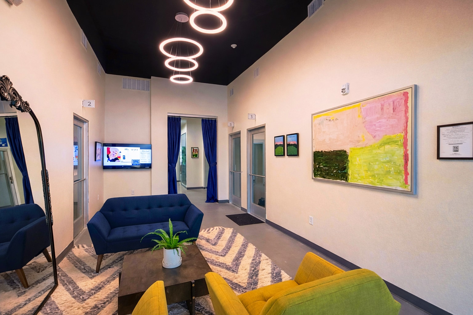 911 Massachusetts St, Lawrence, KS for lease Primary Photo- Image 1 of 12