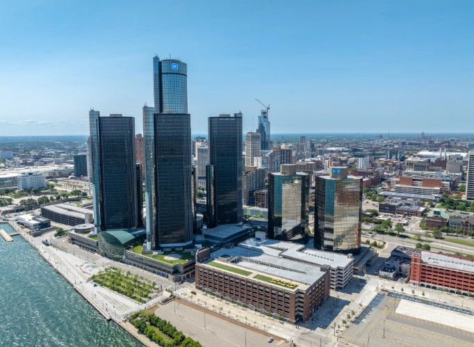 500 Renaissance Ctr, Detroit, MI à louer - Photo du bâtiment - Image 2 de 16