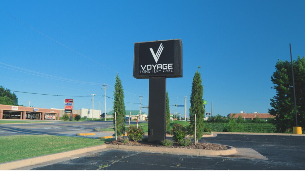 617 S Air Depot Blvd, Midwest City, OK à vendre - Photo du bâtiment - Image 2 de 28