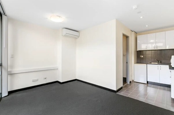 134 Military Rd, Neutral Bay for lease Interior Photo- Image 1 of 6