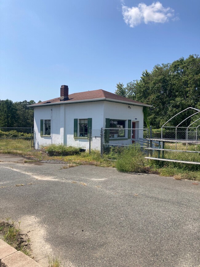 Plus de détails pour 9230 Kings Hwy, King George, VA - Commerce de détail à vendre