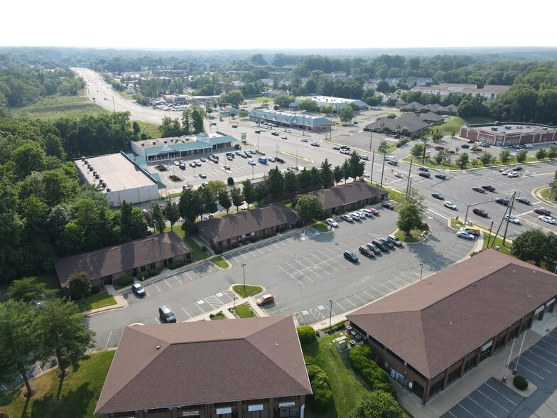 385 Garrisonville Rd, Stafford, VA for lease - Building Photo - Image 2 of 3