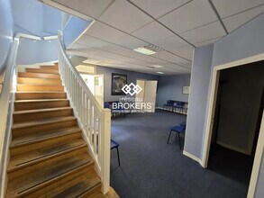 Office in Villiers-le-Bel for lease Interior Photo- Image 1 of 2