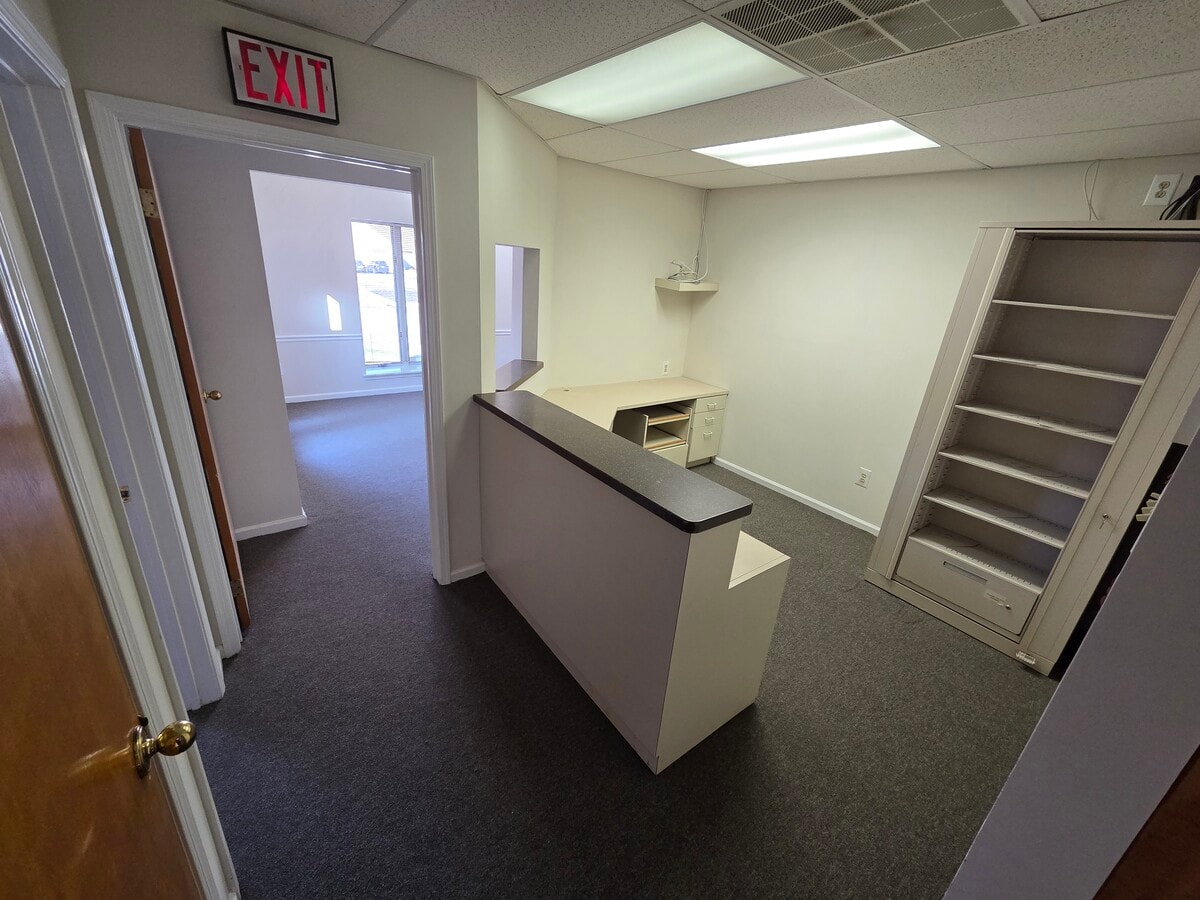 146 Lakeview Dr S, Gibbsboro, NJ 08026 - Unité 302 -  - Photo intérieure - Image 1 of 6