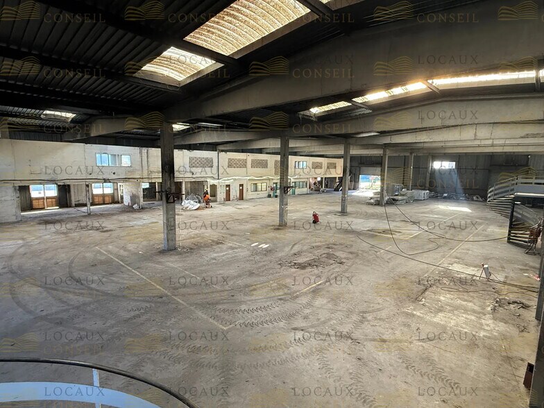 Flex dans Saint-Ouen-l'Aumône à louer - Photo du bâtiment - Image 2 de 9