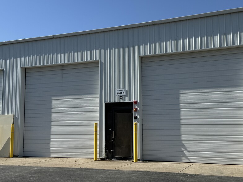 1203 Badger St, Yorkville, IL for lease - Building Photo - Image 3 of 24