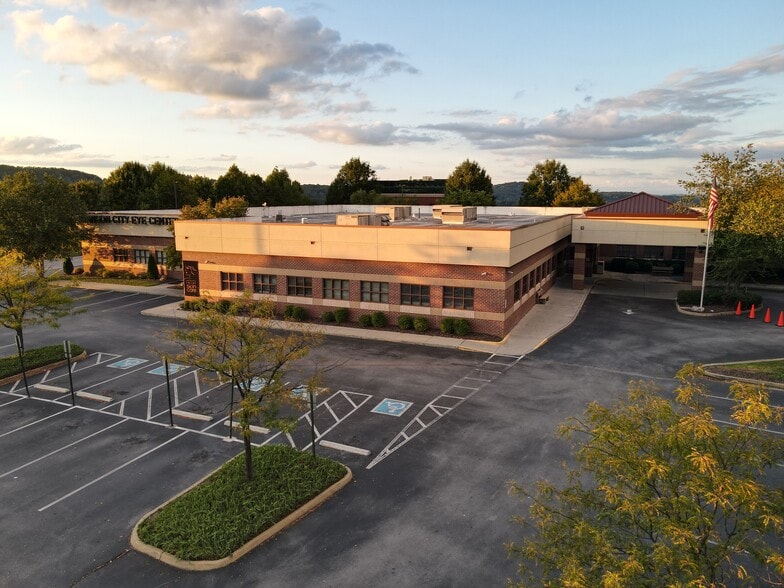 110 Med Tech Pky, Johnson City, TN for lease - Primary Photo - Image 1 of 15