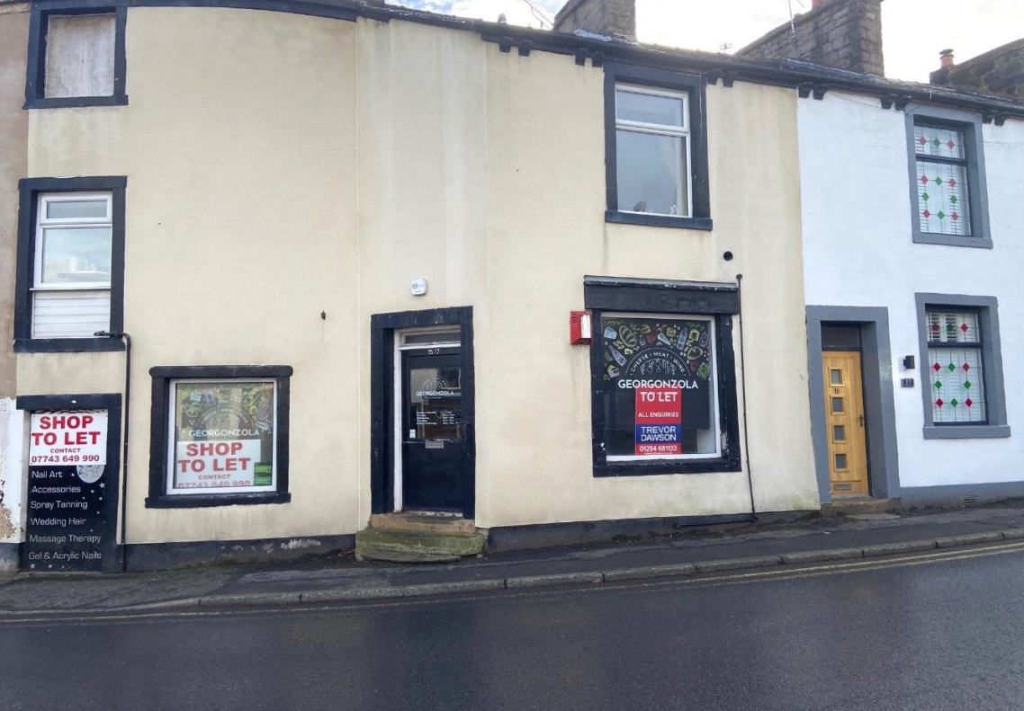 15-17 Lowergate, Clitheroe for lease Primary Photo- Image 1 of 2
