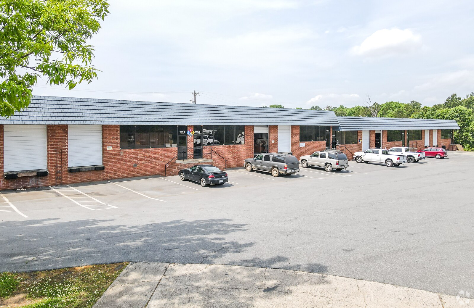 1225 Graphic Ct, Charlotte, NC for lease Primary Photo- Image 1 of 4