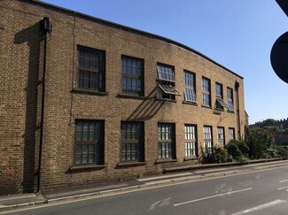 Plus de détails pour Upper High St, Taunton - Bureau à louer