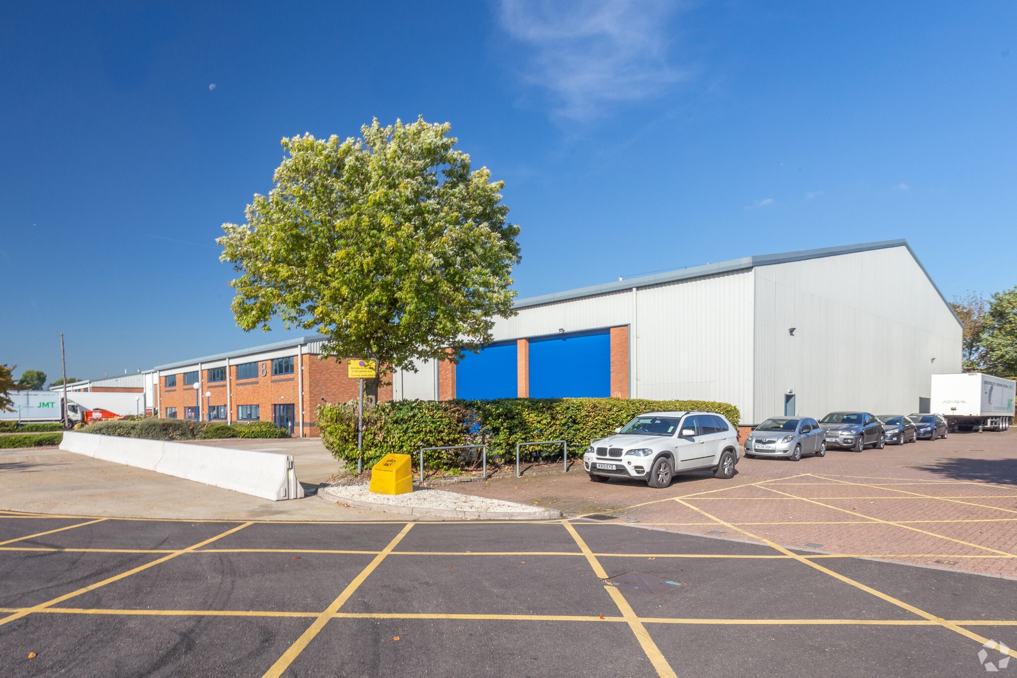 Old Parkbury Ln, St Albans for lease Primary Photo- Image 1 of 15