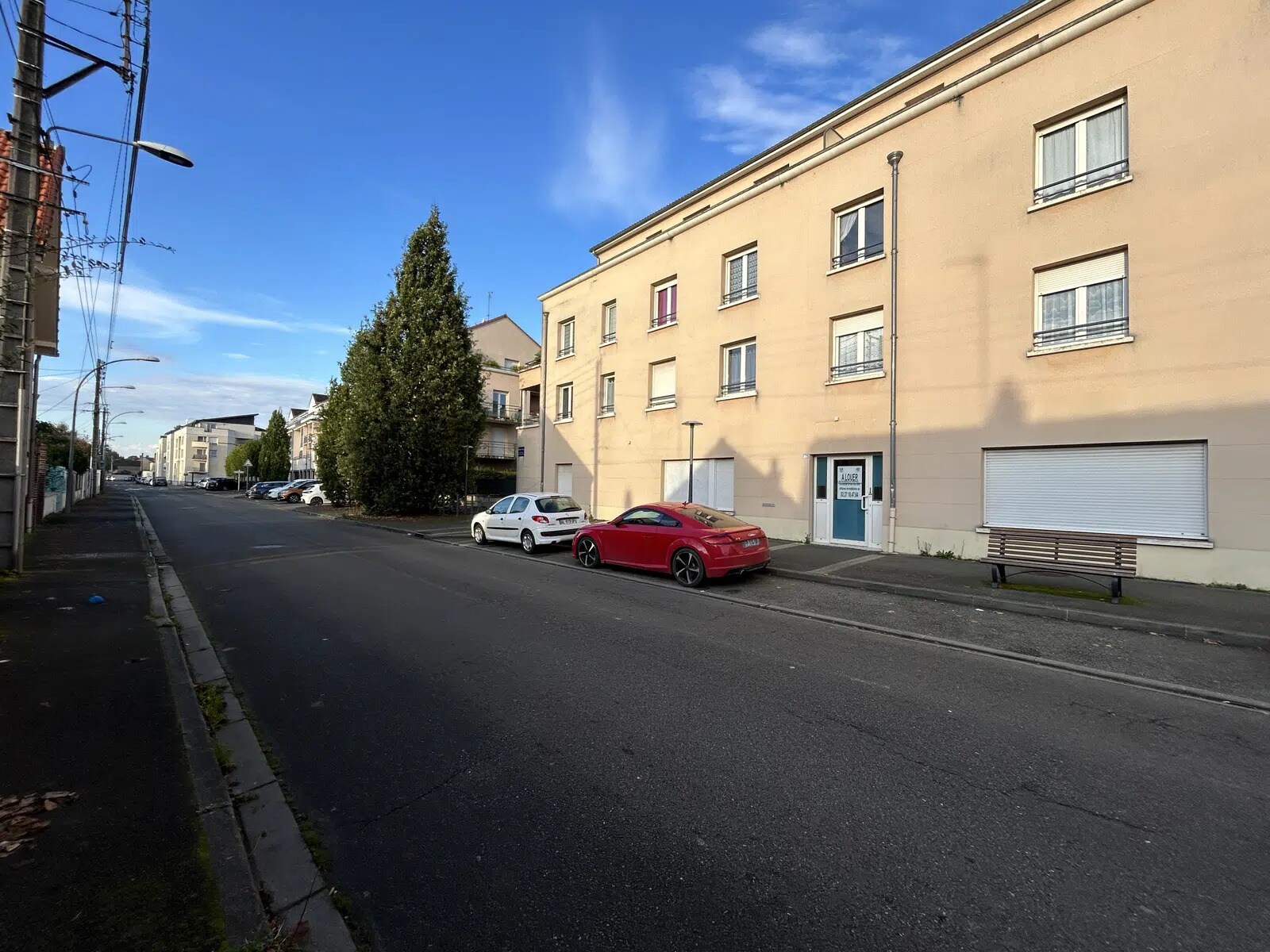 Bureau dans Chartres à louer Photo du bâtiment- Image 1 de 8