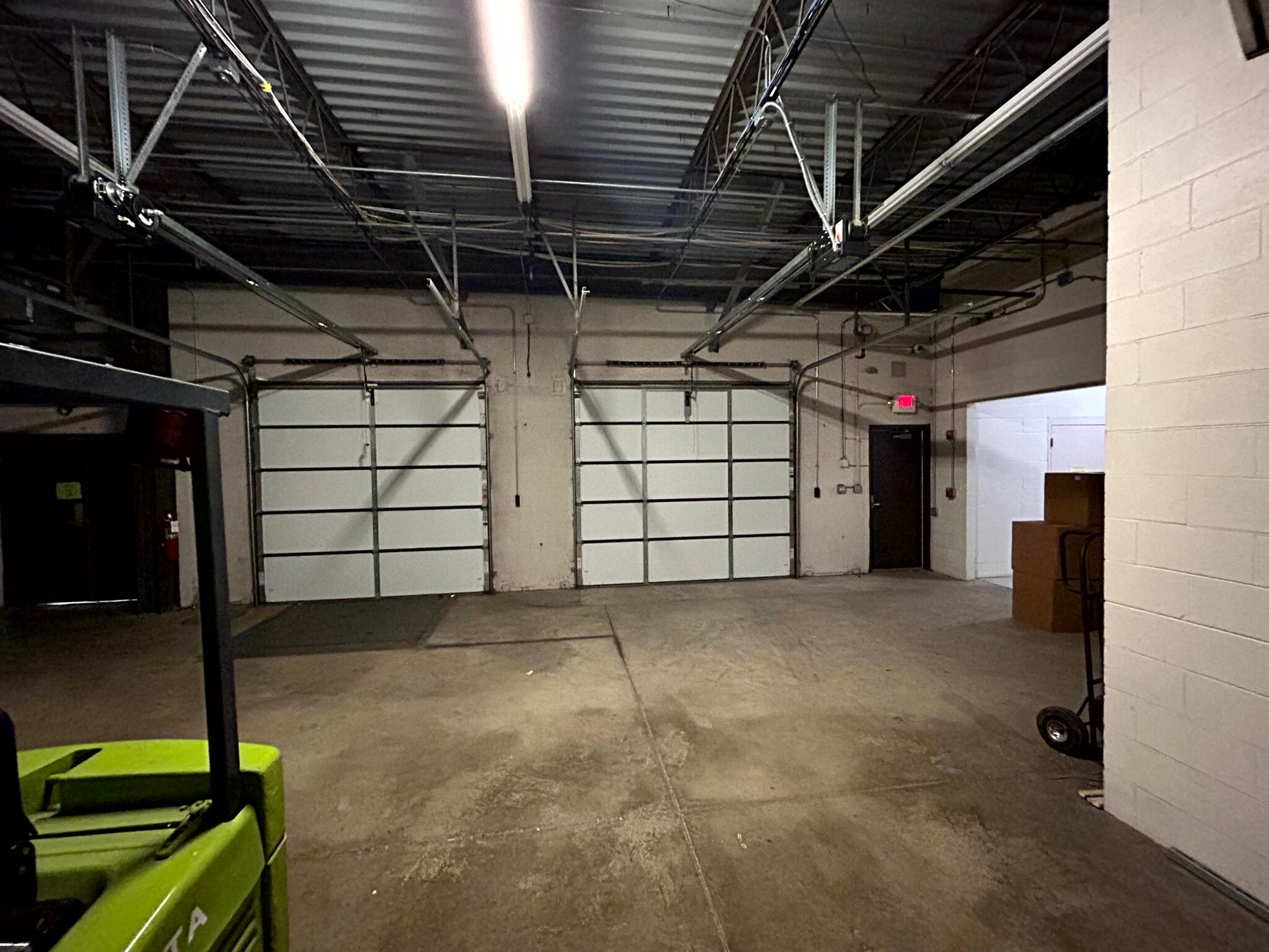 2505 S Finley Rd, Lombard, IL à vendre Photo intérieure- Image 1 de 20