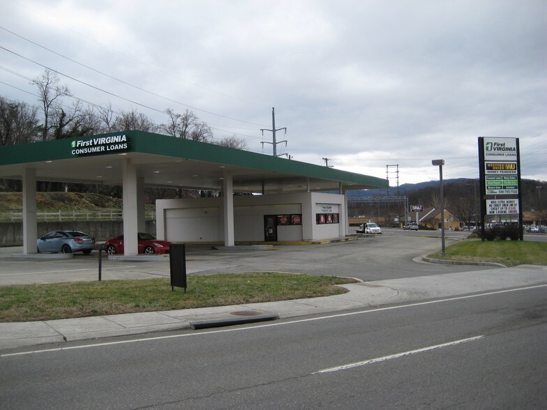 1622 E Main St, Salem, VA à vendre - Photo du bâtiment - Image 2 de 4