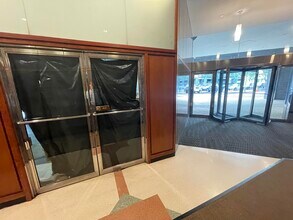 1880 John F Kennedy Blvd, Philadelphia, PA à louer Photo du bâtiment- Image 2 de 8