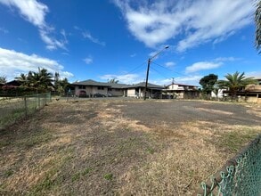9894 Kaumualii Hwy, Waimea, HI for lease Building Photo- Image 2 of 6