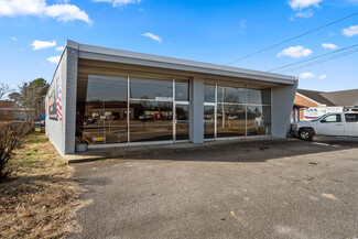 Plus de détails pour 518 Hillsboro Blvd, Manchester, TN - Vente au détail à vendre