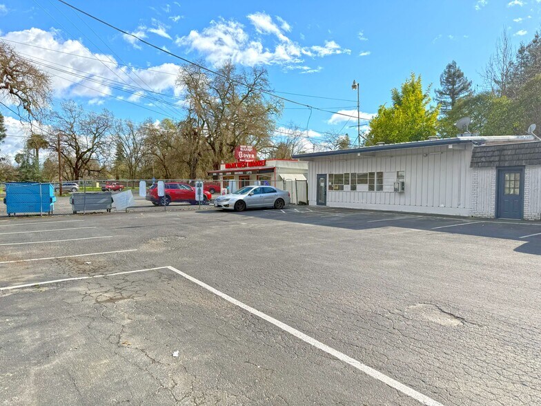 5503 Old Redwood Hwy, Santa Rosa, CA à louer - Photo du bâtiment - Image 2 de 2