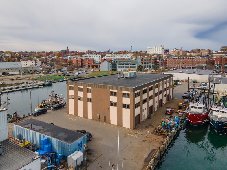 2 Portland Fish Pier, Portland, ME à louer - Photo du bâtiment - Image 3 de 13