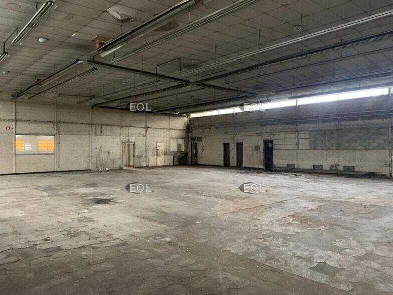 Local d'activités dans Palaiseau à vendre - Photo du bâtiment - Image 2 de 4
