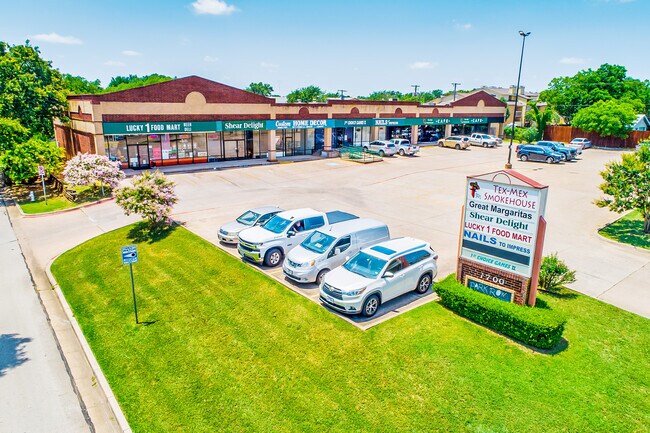Plus de détails pour 1700 W Park Row Dr, Arlington, TX - Commerce de détail à louer