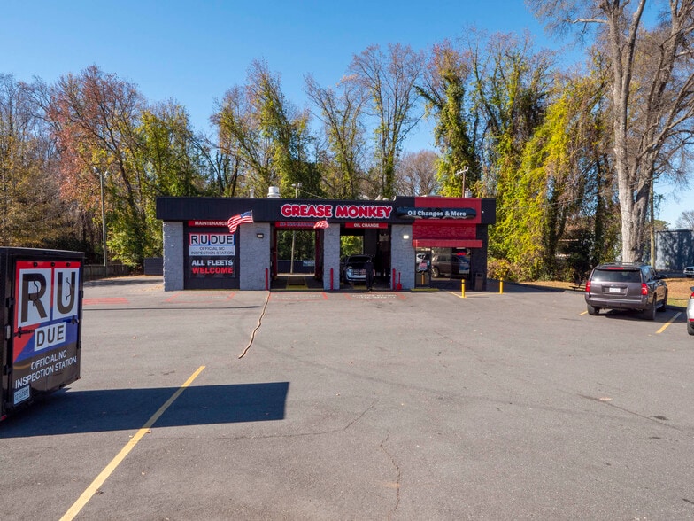 6324 South Blvd, Charlotte, NC for sale - Building Photo - Image 2 of 19