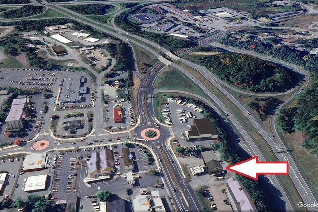 More details for 1049 N Main St, White River Junction, VT - Retail for Sale