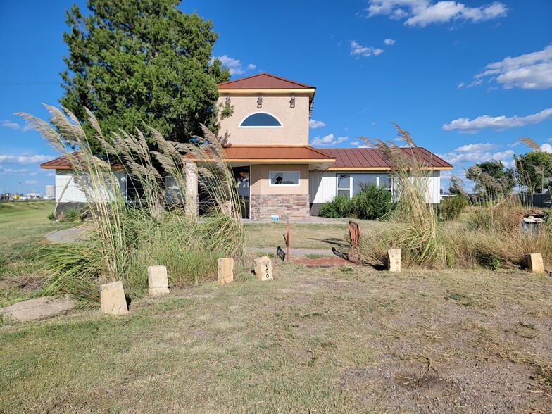 1003 W La Lande Ave, Sublette, KS for sale - Primary Photo - Image 1 of 16