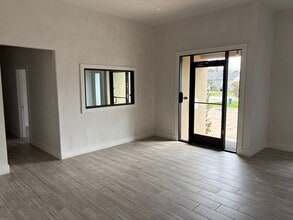 10130 Talley Ln, Houston, TX à louer Photo intérieure- Image 2 de 4