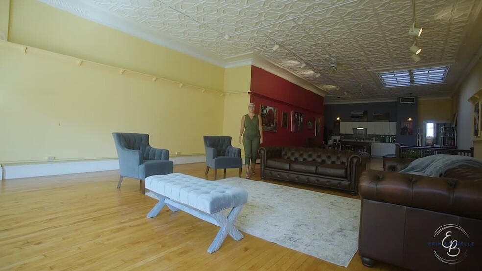 284 High St, Holyoke, MA à vendre - Vidéo sur l’inscription commerciale - Image 1 de 1