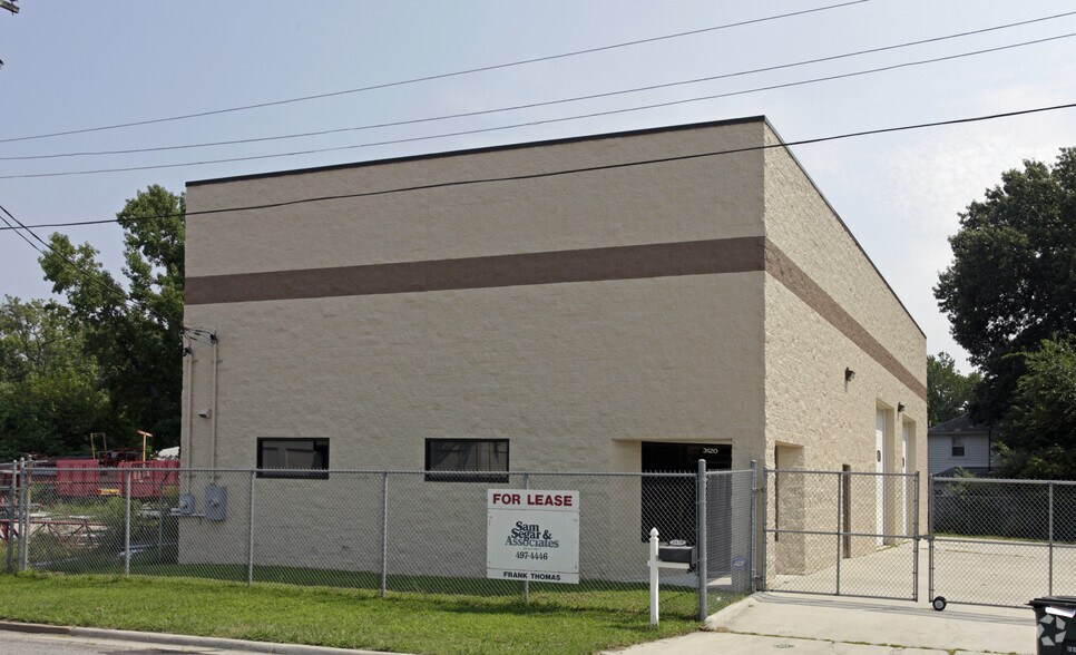 3120 Arizona Ave, Norfolk, VA à louer - Photo du bâtiment - Image 3 de 3