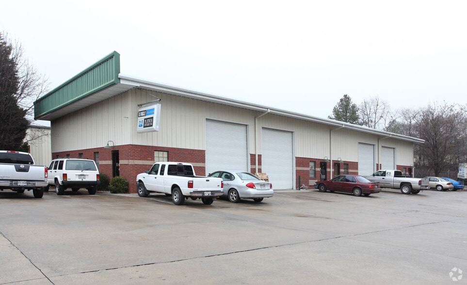 1303 Olympic Ct SW, Conyers, GA for sale - Building Photo - Image 2 of 2