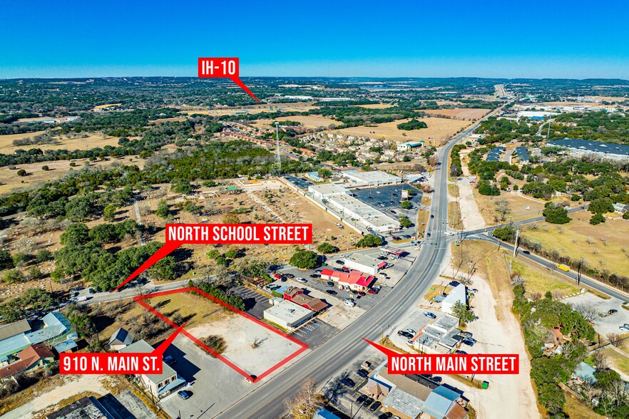 918 N. Main St., Boerne, TX for sale - Primary Photo - Image 1 of 1