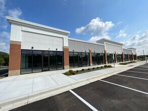 910 Cromwell Park Dr, Glen Burnie, MD for lease Building Photo- Image 1 of 2